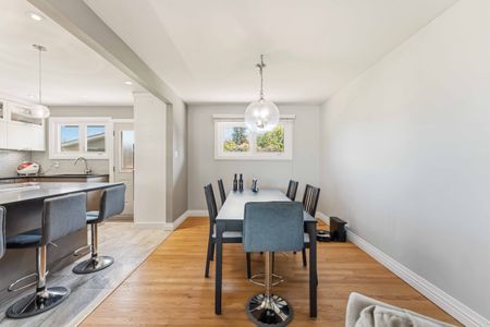 15 15 ULLSWATER Drive, K2H 5H3, Ontario - Photo 3