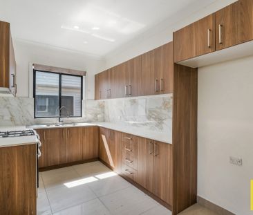 Low-Maintenance Living With Utilities included!! - Photo 2