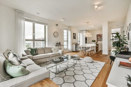 Appartement te huur: Gustav Mahlerlaan 941 1082 MK Amsterdam - Photo 2