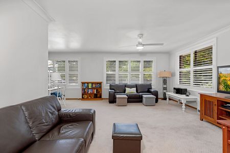21 Tennyson Road, Cromer NSW 2099 - House For Rent | Domain - Photo 3