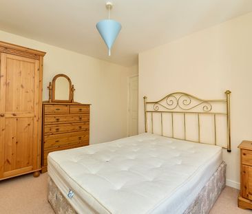 4 bedroom detached house to rent - Photo 4