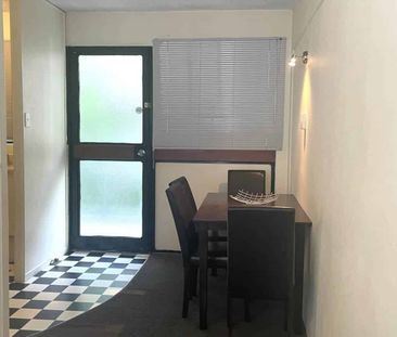 Studio Apartment - Photo 4