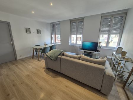 Location Appartement 2 pièces 52m² CAMBRAI 59400 - Photo 2
