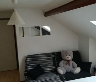 Appartement 1 pièces 15m2 REIMS 350 euros - Photo 1