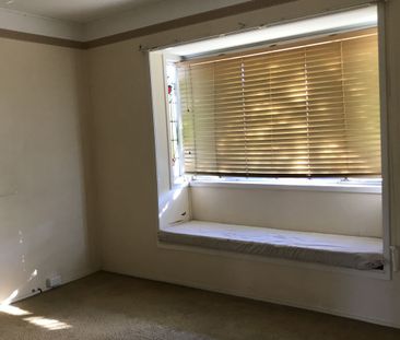 Conveniently located character home - walk to PA Hospital & public ... - Photo 2