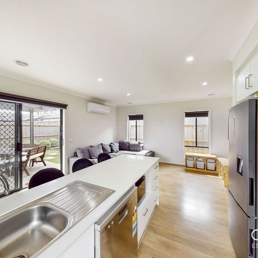 35 Lucid Crescent, Clyde - Photo 1