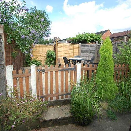 George Street, Church Gresley, DE11 - Photo 1