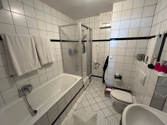 Attraktive 4-Zimmer-Maisonette-Erdgeschosswohnung in Mönchengladbach-Hamern - Photo 1