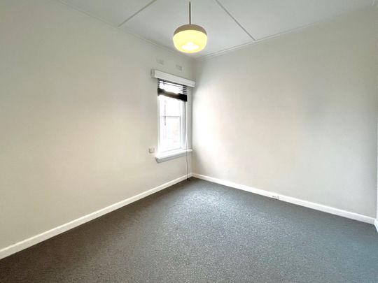 3 bedroom apartment in the heart of Camberwell - Photo 1