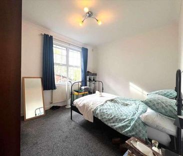 Chalet Estate, Hammers Lane, London, Mill Hill, NW7 - Photo 6