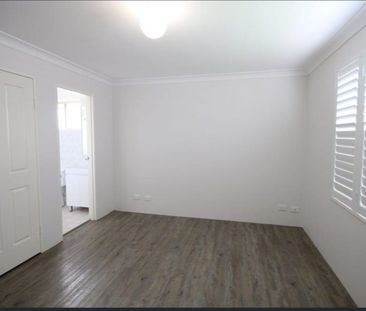 FAMILY HOME CLOSE TO LOCAL AMENITIES! - Photo 1