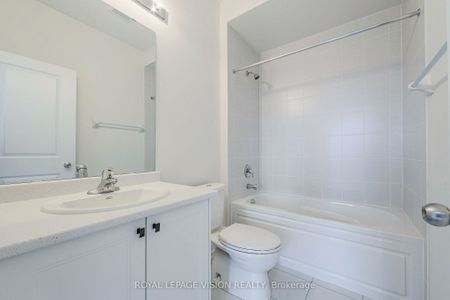 For Lease - 426 Salem Road, Ajax, Ontario - Photo 3