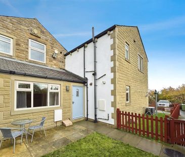 2 bedroom end of terrace house to rent - Photo 4