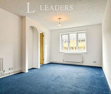 St. Matthews Court, PO12 - Photo 5