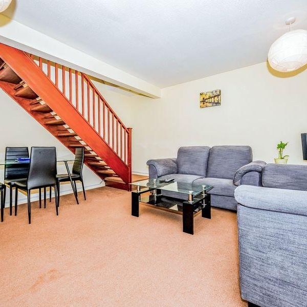 2 bedroom house to rent - Photo 1