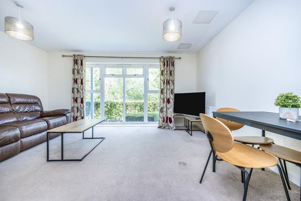 2 bedroom apartment to rent - Photo 1