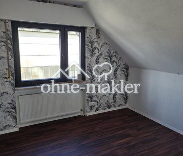 Dachgeschosswohnung mit Charme - Foto 1