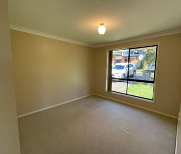 3 BEDROOM UNIT IN QUIET NEIGHBOURHOOD - Photo 4