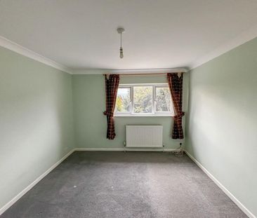 3 bedroom semi-detached house to rent - Photo 6