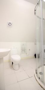 Bridge Road, Hounslow - Photo 3