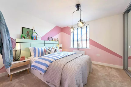 4 bedroom semi-detached house to rent - Photo 2