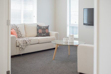 3 Bedrooms – Modern Family Home - Photo 4