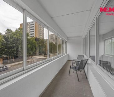Pronájem bytu 2+kk 55 m², nábřeží Závodu míru 2739, Pardubice Zelen... - Photo 2