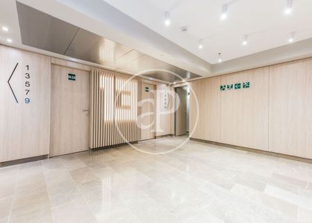 1 bedroom luxury Apartment for rent in Madrid, Spain - Photo 2