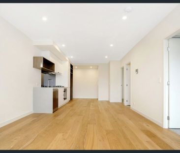 Modern Apartment Living in the Heart of Bundoora - Photo 2
