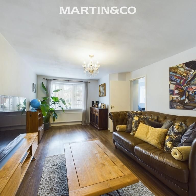 5 bedroom detached house to rent - Photo 1