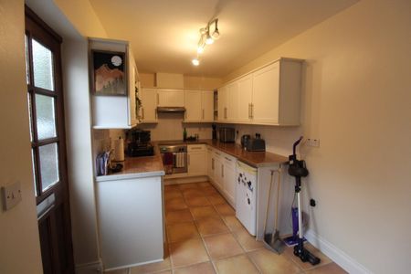 Whitehorse Street, Baldock - Photo 2