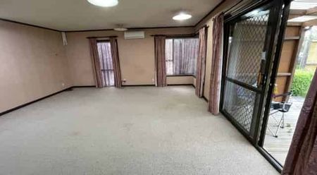 Allenton Townhouse - Photo 3