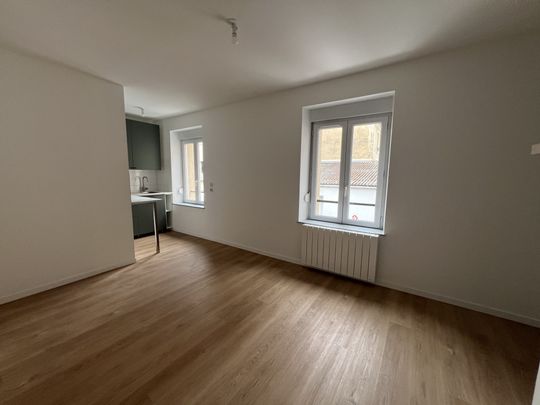 RUE CROIX SAINT MARC, Reims - Photo 1