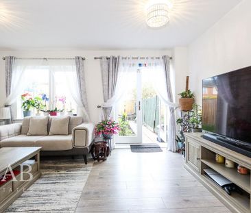 3 bedroom semi-detached house to rent - Photo 2