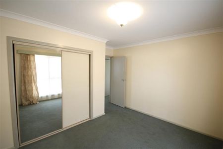 LEASED 25 NOV - Cosy & Convenient - Photo 4