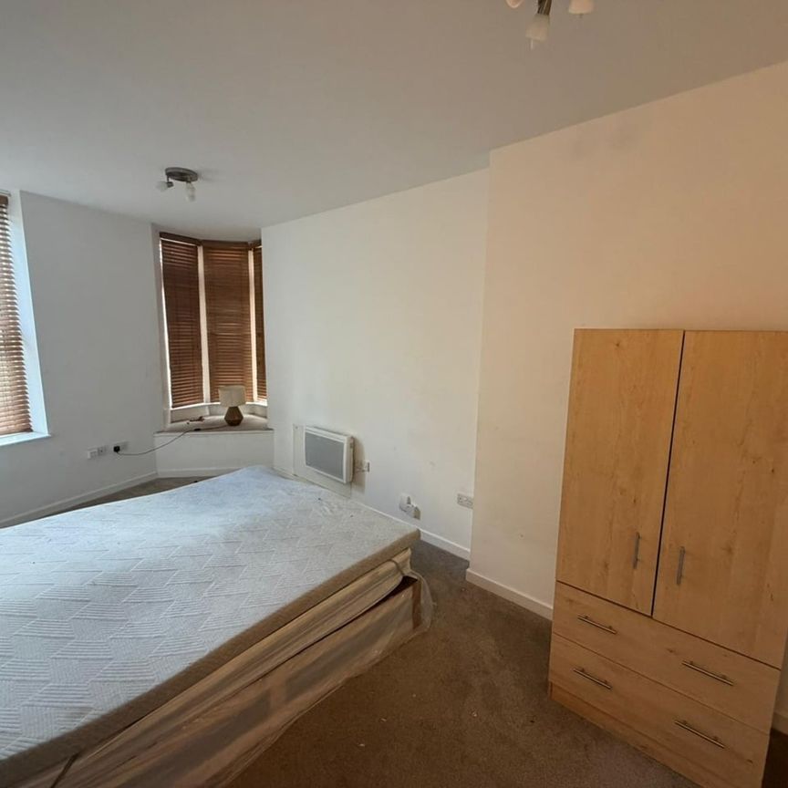 Studio Flat, Beckenham Road, BR3 - Photo 1
