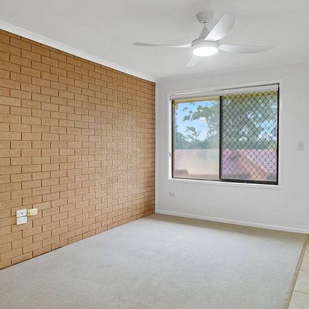 Charming one-bedroom unit - Photo 3