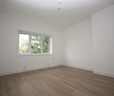 Bryony Road, Shepherds Bush, London, W12 0SS - Photo 1