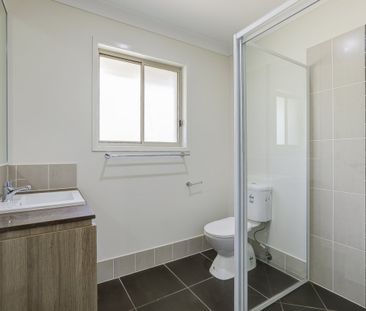 3 Bedroom Family Home With a Study!!!! - Photo 6