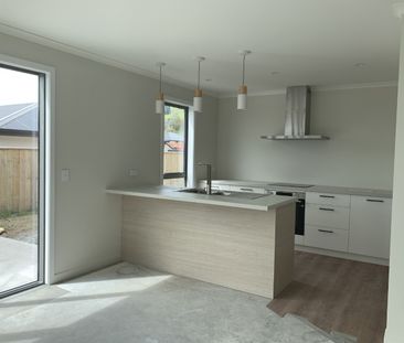 Brand new build in sought after Hart Rise - Photo 3