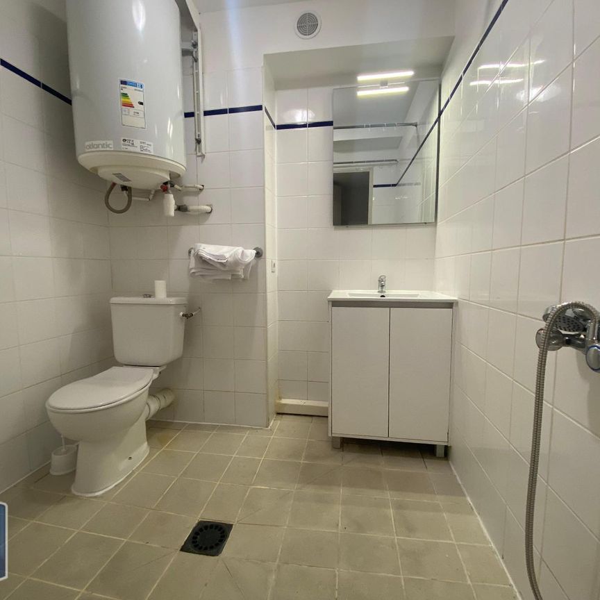 Location Appartement 1 pièce 18m² AVIGNON 84000 - Photo 1