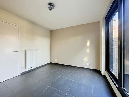 Appartement te huur in Zwijndrecht met 2 slaapkamers - Photo 3