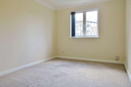 Beverley Mews, Three Bridges, Crawley, West Sussex, RH10 - Photo 4