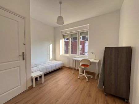 Location Appartement 1 pièce 12m² ROUBAIX 59100 - Photo 3