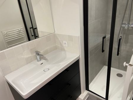Location Appartement 2 pièces 37m² ANGOULEME 16000 - Photo 5