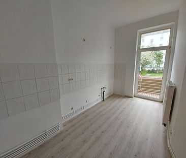 3-Zimmer-Wohnung im Hochparterre mit Balkon in Bremerhaven-Lehe! - Foto 4