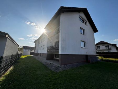 4 Zimmer-Wohnung mit Balkon im 1. OG in Erlensee - Langendiebach - Photo 4