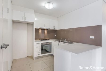 34/11 Hunter Street, Parramatta, NSW 2150 - Photo 5