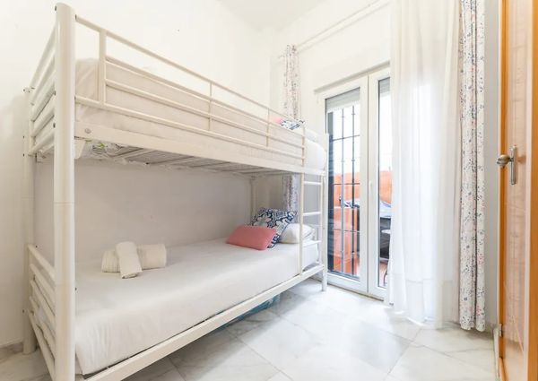 Plaza de Doña Trinidad, Málaga, Andalusia 29007