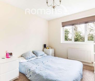 Bell House Gardens, Wokingham, RG41 - Photo 1